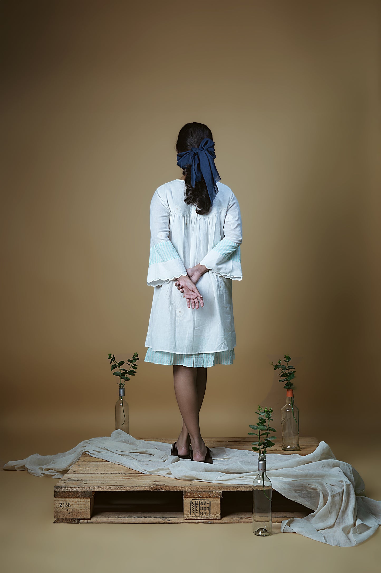 White Flower Scallop Sleeves Dress