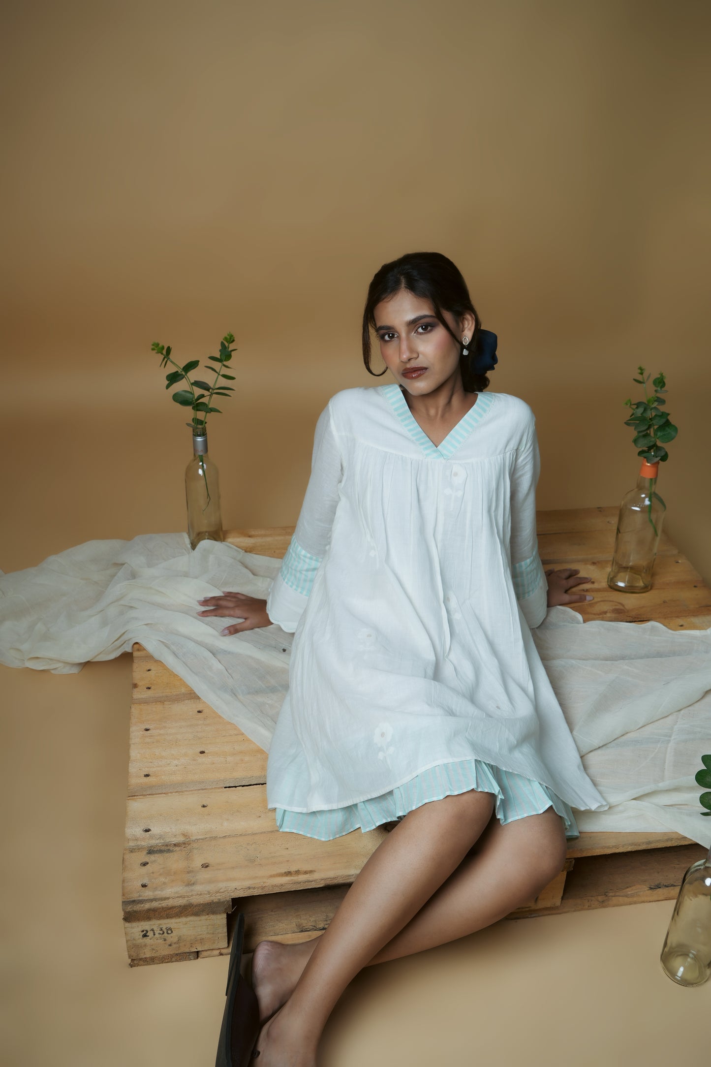 White Flower Scallop Sleeves Dress