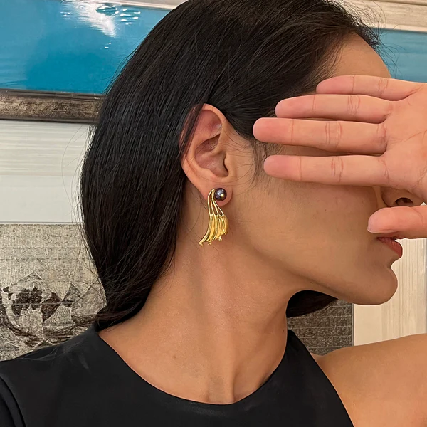Swin Earrings