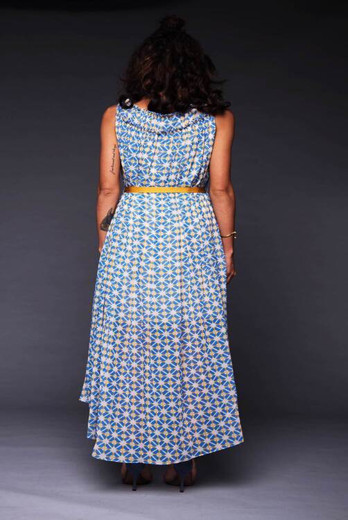 Sleeveless long printed dress